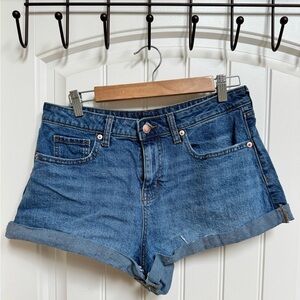 White Fable High Rise Rolled Cuff Jean Shorts. Size 10